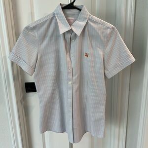 Brooks Brothers women’s Oxford short sleeve tailored fit non iron button down